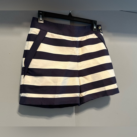 H&M - High Waist Blue and White Striped Shorts - Picture 4 of 9